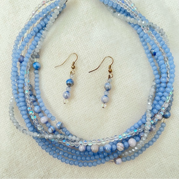 Vintage beaded necklace & earrings set - Picture 2 of 7